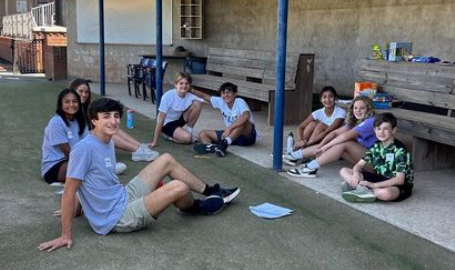 Upper classmen lead seventh graders during a breakout discussion. The Damascus retreat forged new friendships among the leaders and the newest members of our school community.